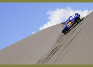 Volkswagens Carlos Sainz er tilbage i føringen i Rallye Dakar.