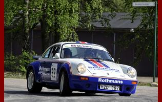 Favoritsejr, men med mindst mulige margin: Per G. Hansen og Karsten M. Svensson Porsche 911 RS vandt klassesejr og blev bedste historiske hold i Lille Mats Rallysprint.