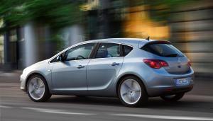 Opel viser den nye 5 dørs Astra til september på biludstillingen i Frankfurt. 