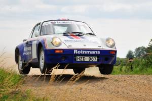 Med en imponerende tredjeplads i Schackenborg Grusrally gjorde Per G. Hansen og Karsten M. Svensson i Porsche 911 RS sig til favoritter til at vinde Midland Historic Rally Cup.
