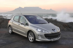 En Peugeot 308 1.6 HDI som denne koster kun 2,70 kr. pr km over 3 år og 90.000 km, men andre biler kan have en helt anden totaløkonomi. Foto: Peugeot.
