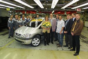 Opel i Bochum - her ses Opel Zafira nr. 1. million