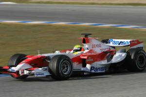 Toyotas nye TF107-model har imponeret i testkørslerne, og teamet satser på at vinde den første grandprixsejr i Formel 1-VM 2007.