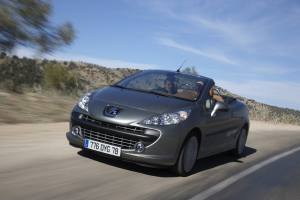 Peugeot 207 blev juni måneds nr. 1 - her som CC-model