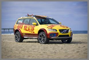 Volvo XC70 Surf Rescue er en barsk surf-bil bygget af den amerikanske virksomhed Aria. Designet er inspireret af de livredningskøretøjer, man ser på de californiske strande.
