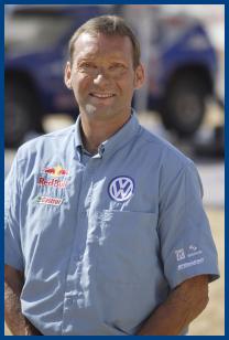 Danske Kris Nissen får nu endnu et år til at styrke Volkswagen teamet, så man i 2009 på ny vil kunne udfordre de suveræne japanere.