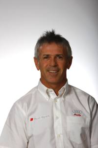 Dindo Capello var team-kollega til Tom Kristensen på det vindende Audi-hold i årets 24-timers Le Mans. Også Dindo Capello skal køre ved Copenhagen Historic Grand Prix i Fælledparken d. 2.-3. august – og skal hér bl.a. køre imod Tom Kristensen.